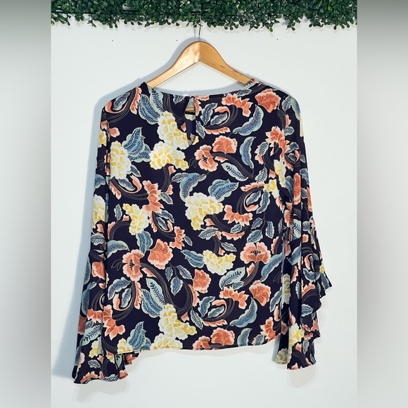 Rose & Olive Bohemian Navy Floral Bell Sleeve Blouse Small - Picture 4 of 12
